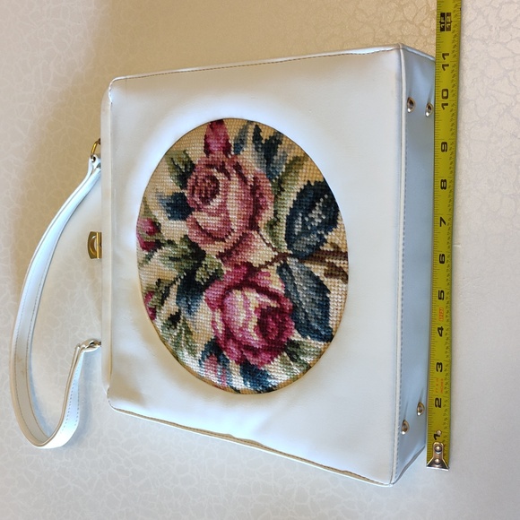 Vintage Needle Point Floral Purse, White - Picture 13 of 14